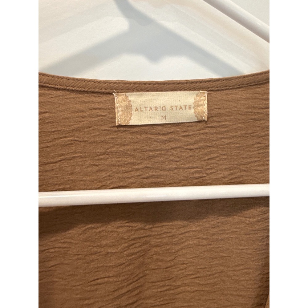Altar'd State Brown Tie Front Crop Top Short Puff Sleeve V-Neck Crepe Boho M - Picture 3 of 6